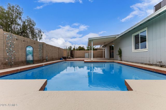 5740 N 42ND Lane, Phoenix, AZ 85019