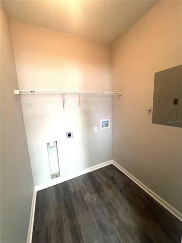18046 VILLA CREEK DRIVE, Tampa, FL 33647