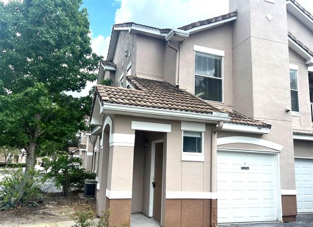 18046 VILLA CREEK DRIVE, Tampa, FL 33647
