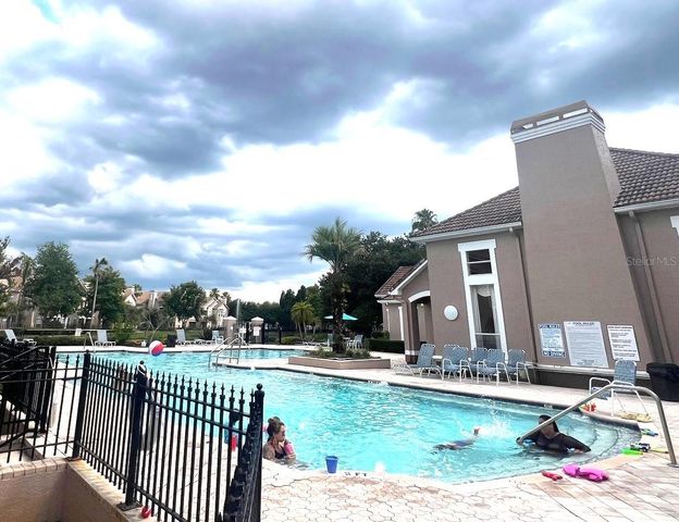 18046 VILLA CREEK DRIVE, Tampa, FL 33647
