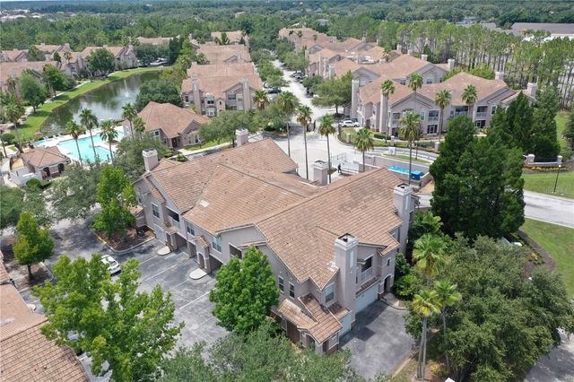 18046 VILLA CREEK DRIVE, Tampa, FL 33647
