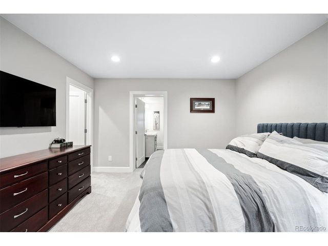 2201 Quitman St, Denver, CO 80212