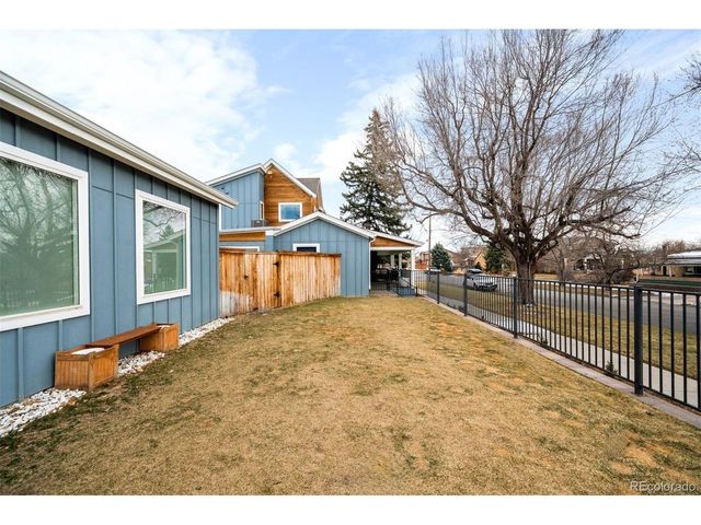 2201 Quitman St, Denver, CO 80212
