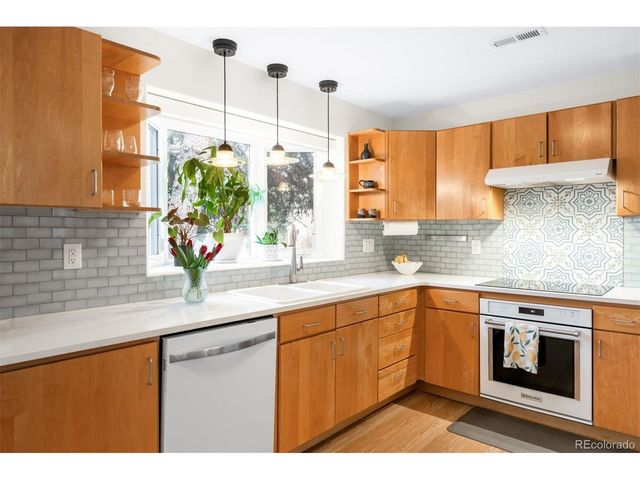 2201 Quitman St, Denver, CO 80212