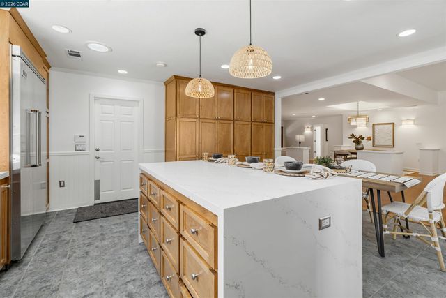 522 Florence Dr, Lafayette, CA 94549