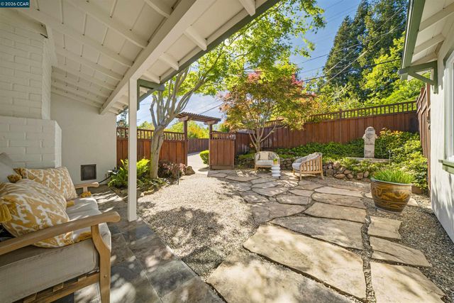 522 Florence Dr, Lafayette, CA 94549