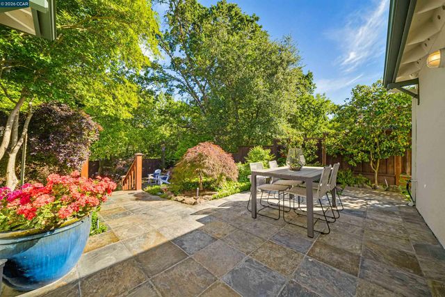 522 Florence Dr, Lafayette, CA 94549