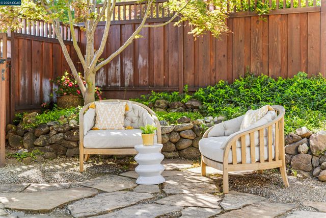 522 Florence Dr, Lafayette, CA 94549