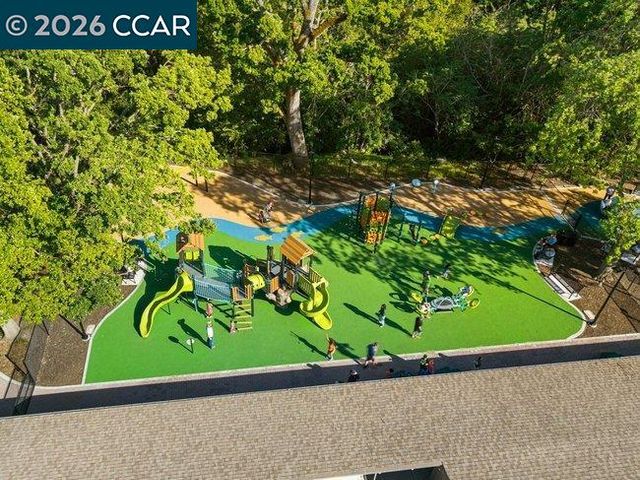 522 Florence Dr, Lafayette, CA 94549