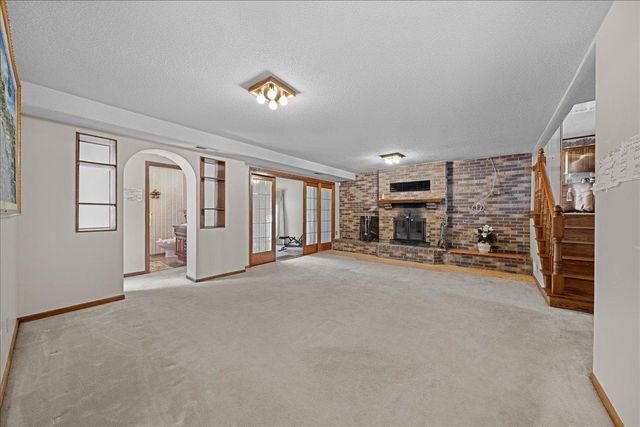 479 Mary Street S, Maplewood, MN 55119