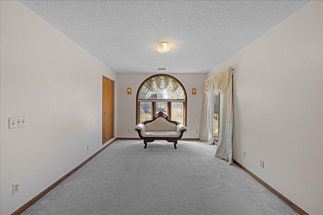 479 Mary Street S, Maplewood, MN 55119