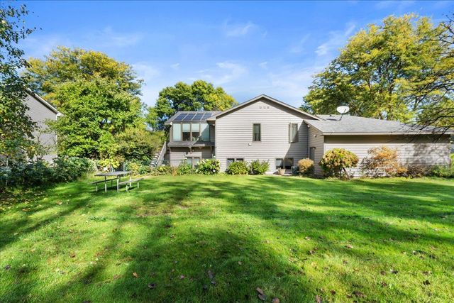 479 Mary Street S, Maplewood, MN 55119