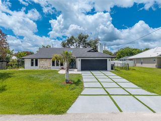 3438 SE Hart Circle, Port St. Lucie, Port St Lucie, FL 34984