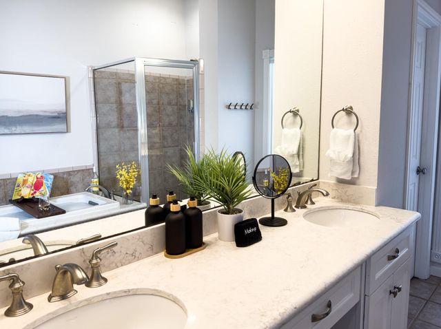 18306 E De Vaca, Galveston, TX 77554