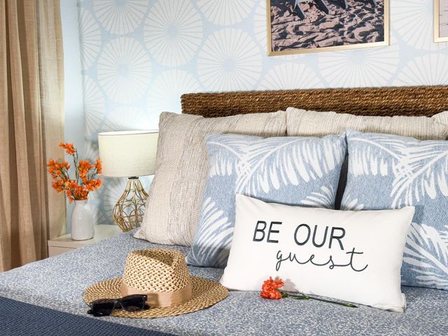 18306 E De Vaca, Galveston, TX 77554