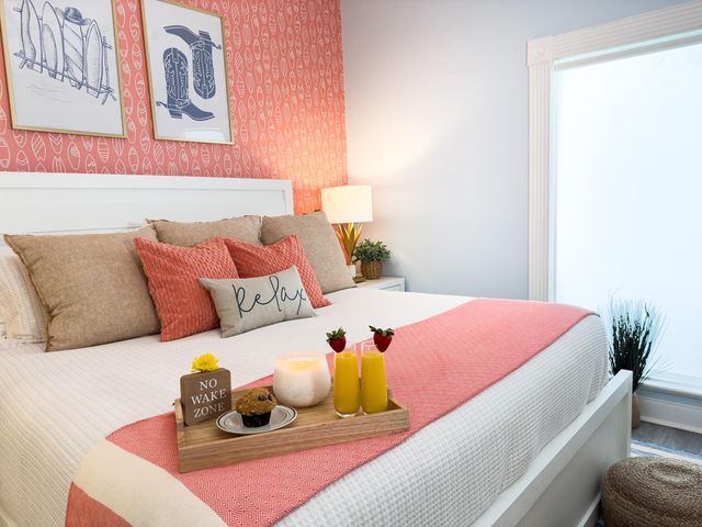 18306 E De Vaca, Galveston, TX 77554