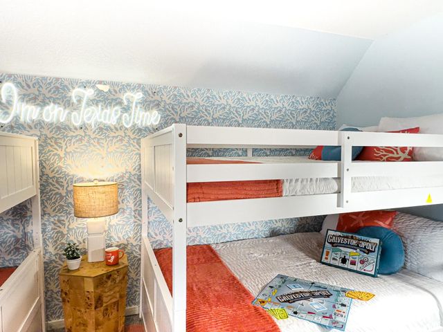 18306 E De Vaca, Galveston, TX 77554