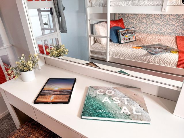 18306 E De Vaca, Galveston, TX 77554