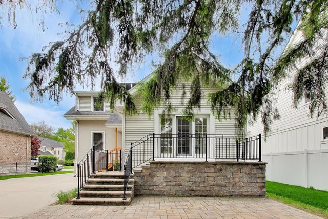 171 E Cayuga Avenue, Elmhurst, IL 60126