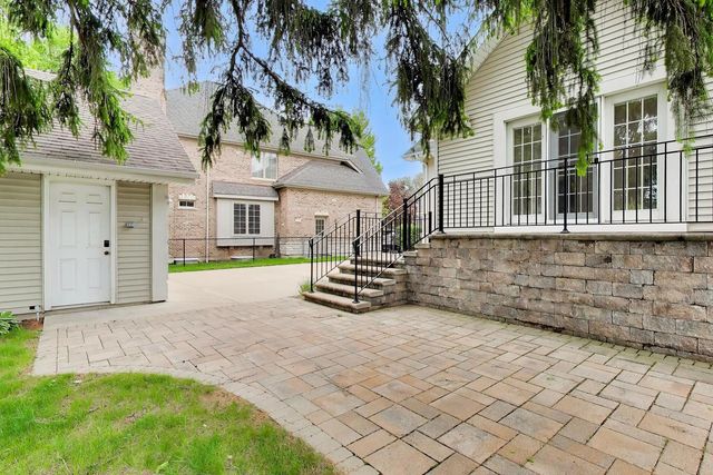 171 E Cayuga Avenue, Elmhurst, IL 60126