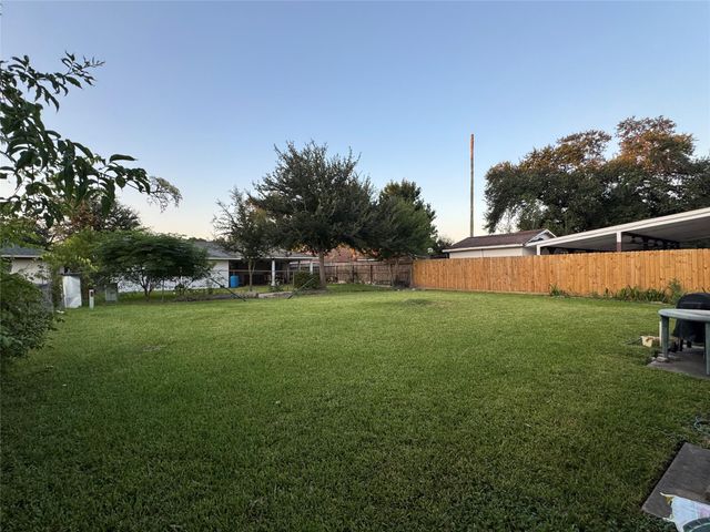 1138 Cherry Spring Drive, Houston, TX 77038
