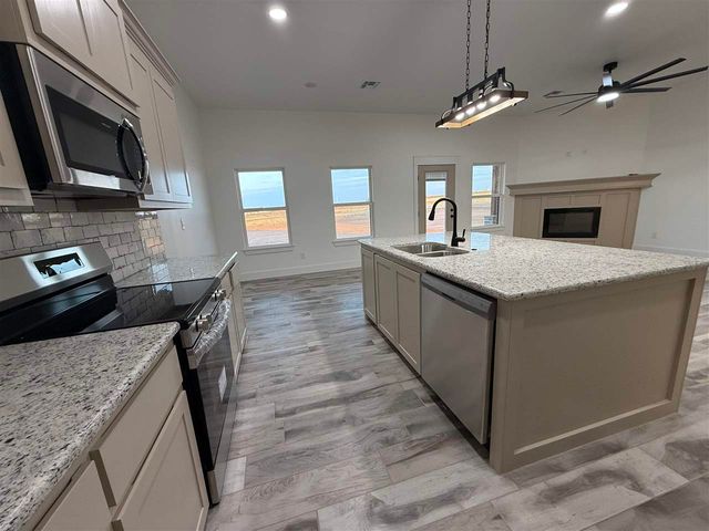 358 Weaver Way, Fletcher, OK 73541