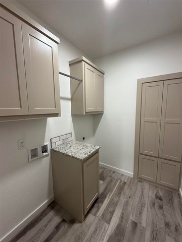 358 Weaver Way, Fletcher, OK 73541