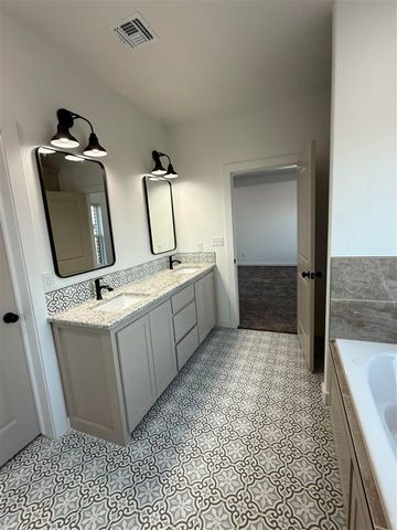 358 Weaver Way, Fletcher, OK 73541