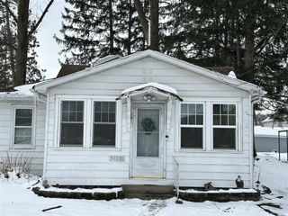 50330 Eastside Drive, Dowagiac, MI 49047