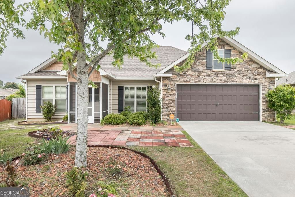 103 Savannah Lane, Bonaire, GA 31005