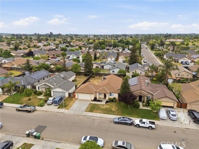1588 Michoacan Court, Madera, CA 93638