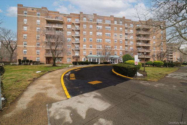 15115 84th Street 5D, Howard Beach, NY 11414