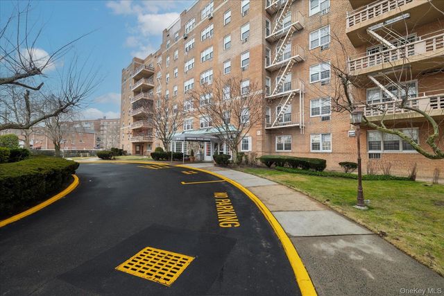 15115 84th Street 5D, Howard Beach, NY 11414