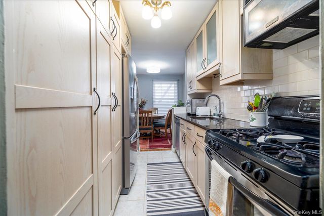 15115 84th Street 5D, Howard Beach, NY 11414