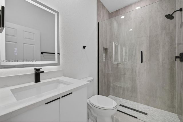 220 Lomax Ave, Lehigh Acres, FL 33974