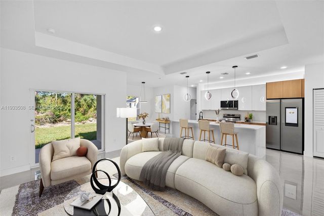 220 Lomax Ave, Lehigh Acres, FL 33974