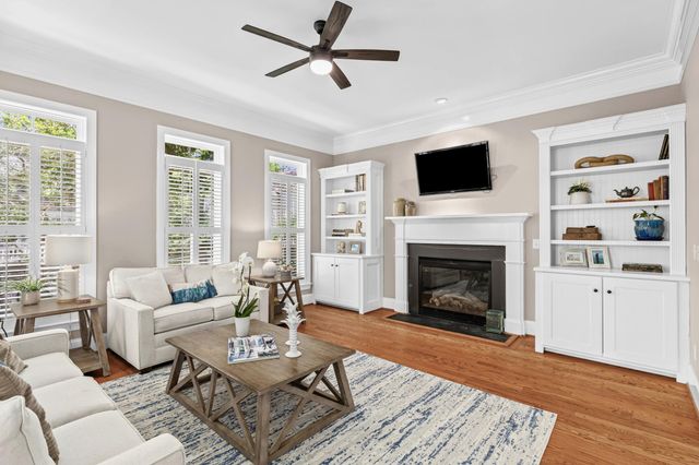 6026 Grand Council Street, Daniel Island, SC 29492
