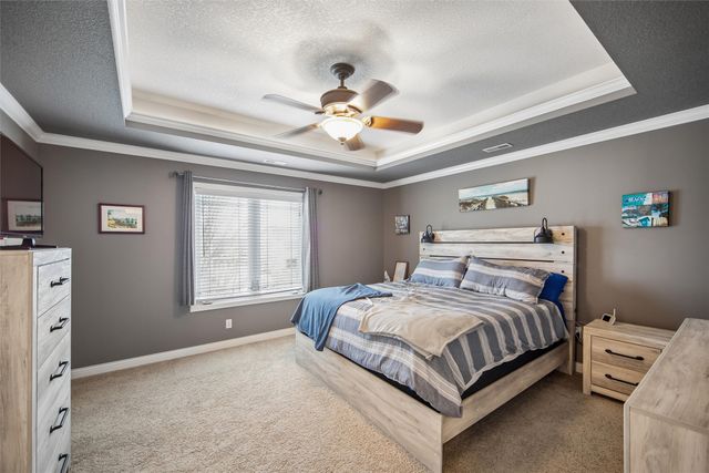 13018 Westbrook Drive, Urbandale, IA 50323