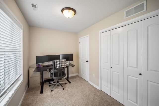 13018 Westbrook Drive, Urbandale, IA 50323