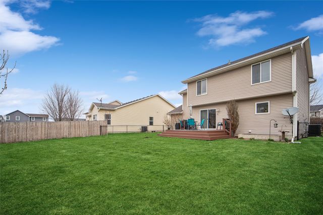 13018 Westbrook Drive, Urbandale, IA 50323