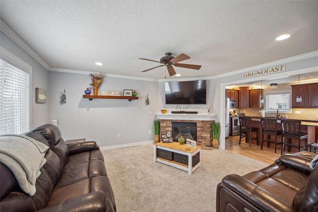 13018 Westbrook Drive, Urbandale, IA 50323