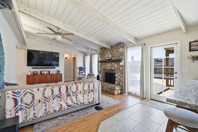 3409 S Vickie Court, Visalia, CA 93277