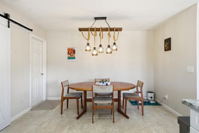 3409 S Vickie Court, Visalia, CA 93277