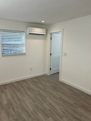4936 NE 19th Terrace, Pompano Beach, FL 33064