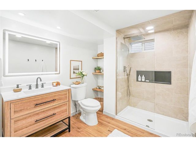 2541 S Yarrow St, Lakewood, CO 80227