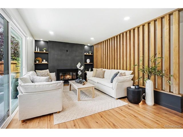 2541 S Yarrow St, Lakewood, CO 80227