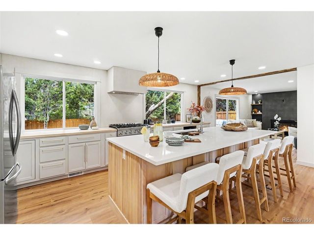 2541 S Yarrow St, Lakewood, CO 80227