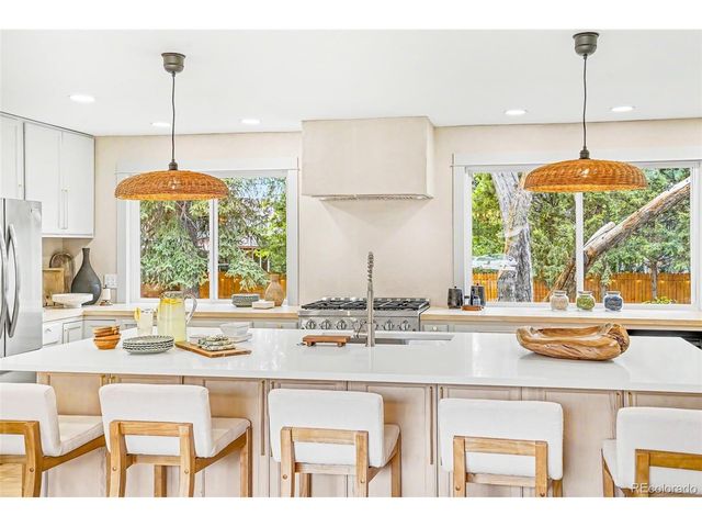 2541 S Yarrow St, Lakewood, CO 80227