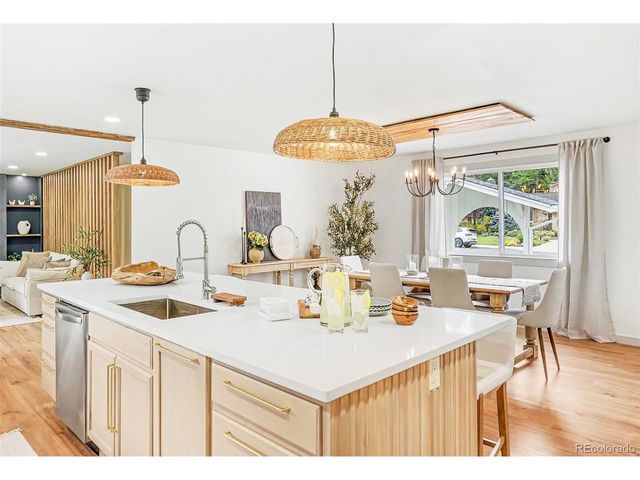 2541 S Yarrow St, Lakewood, CO 80227
