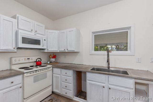 614 W Washington Street, Greenville, MI 48838